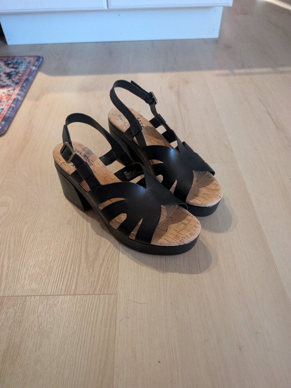 Kork ease heels brand new